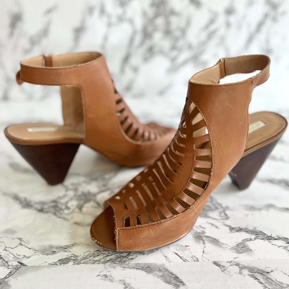 Audrey Brooks Kansan Booties Cognac Brown Laser Cut Peep Toe Gladiator 10